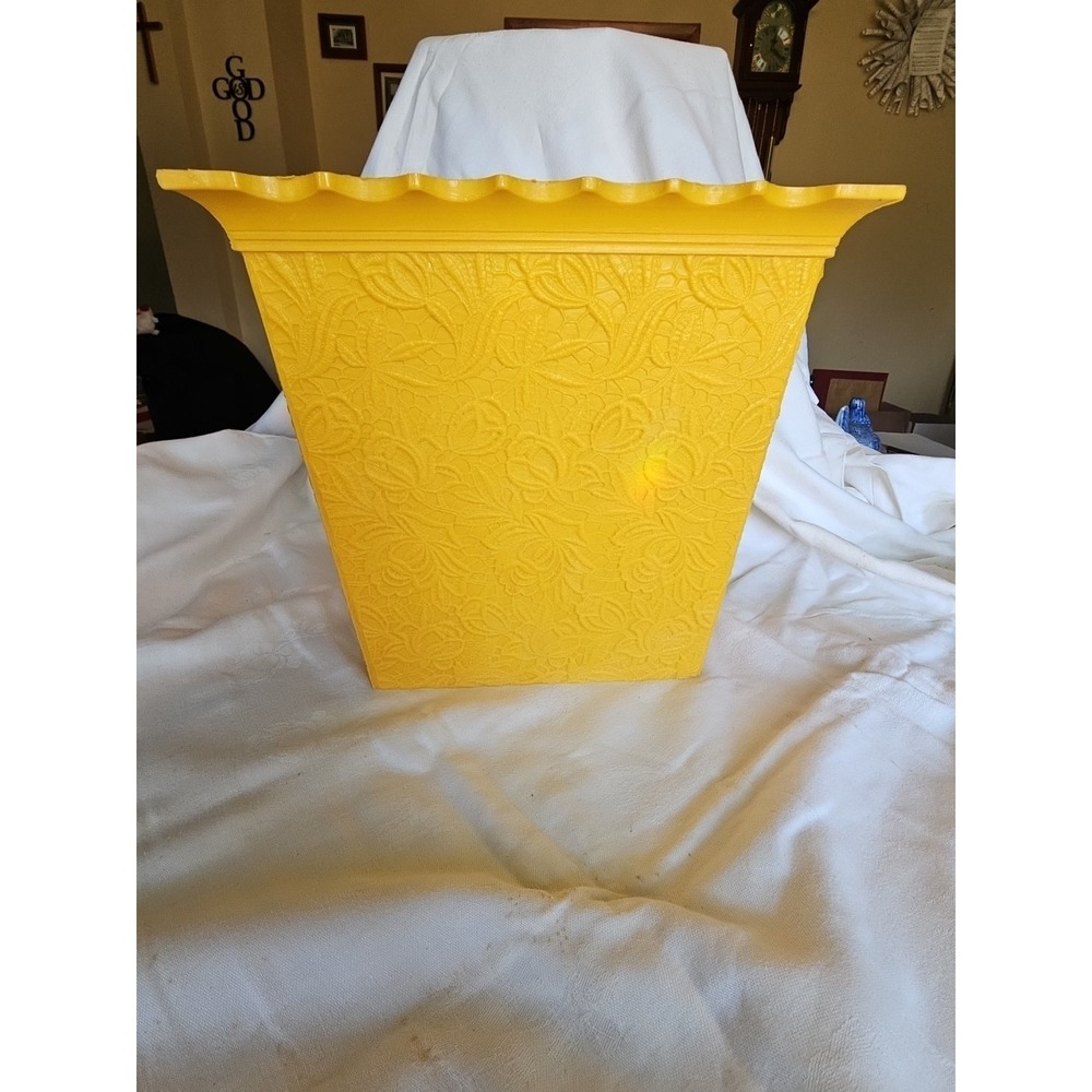 Max Klein Co Yellow Lace Floral Ruffle Vtg Plastic Waste Basket MCM Trash Can